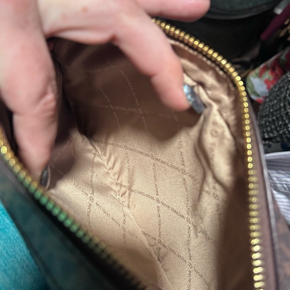 Michael Kors Jet Set with Zip Chain Crossbody - Picture 12 of 14